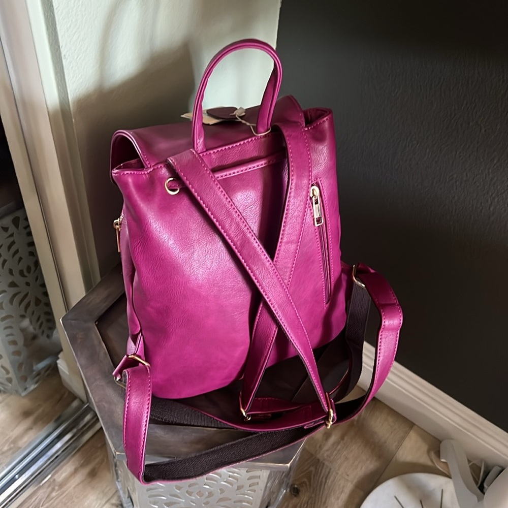 NWT. Fuchsia Vegan Leather Backpack, STUNNING - Picture 10 of 11